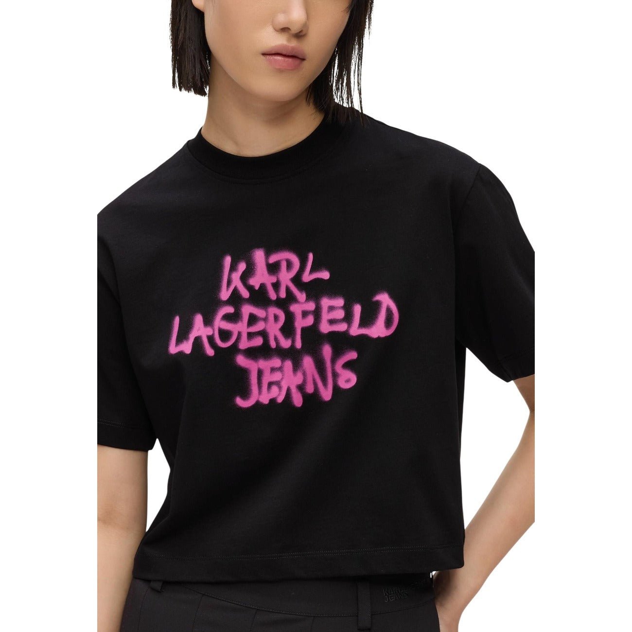 Karl Lagerfeld Jeans Dames T-shirt - Zwarte Crop Top - Roze Graffiti Logo - Zenvogue.
