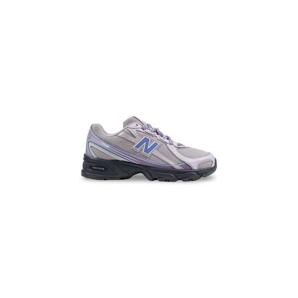 New Balance Women Sneakers - Zenvogue.