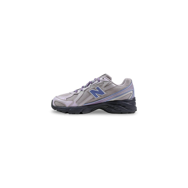 New Balance Women Sneakers - Zenvogue.
